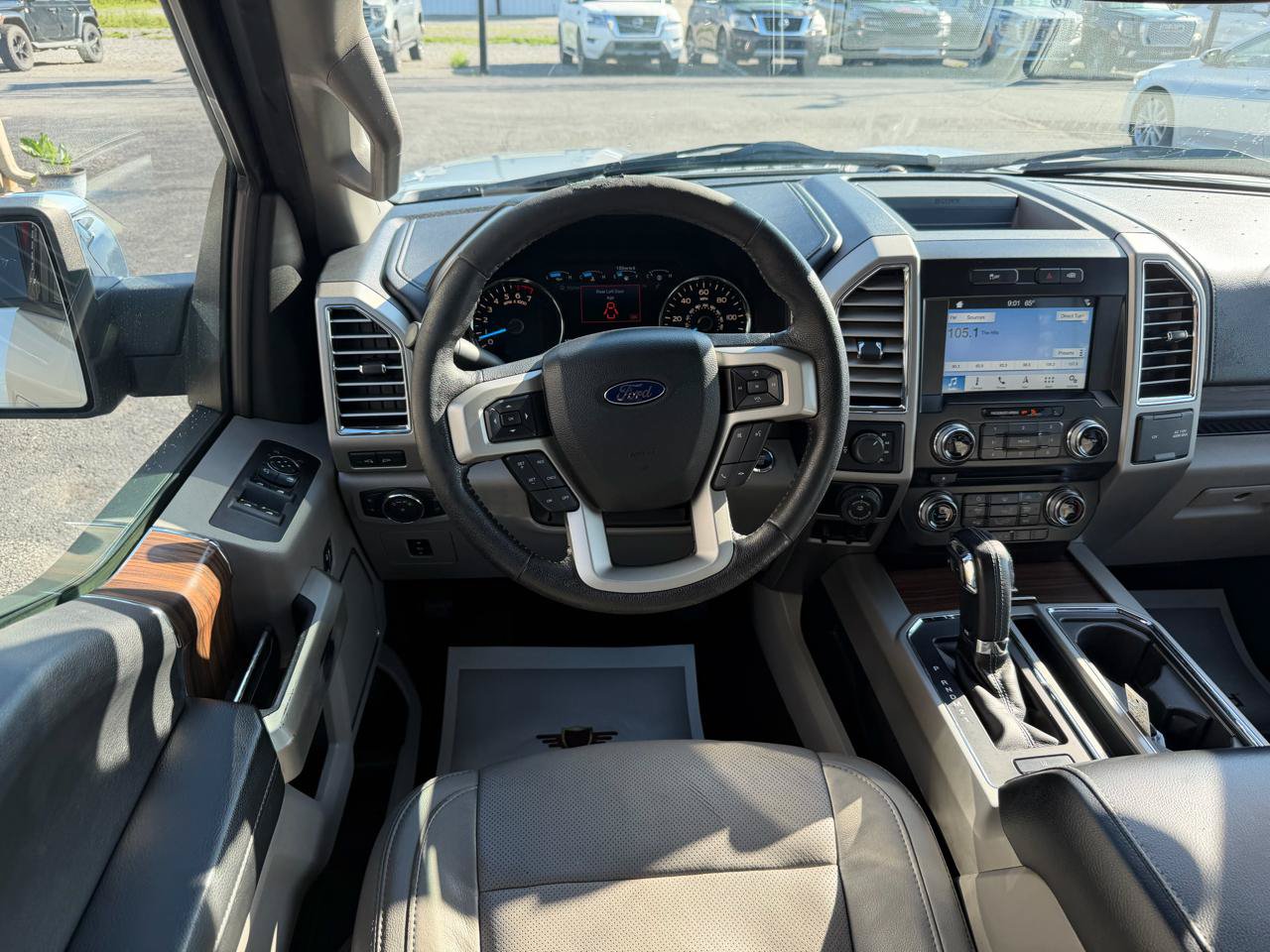 Used 2016 Ford F150 Lariat w/ Equipment Group 502A Luxury AWD/4WD image 15