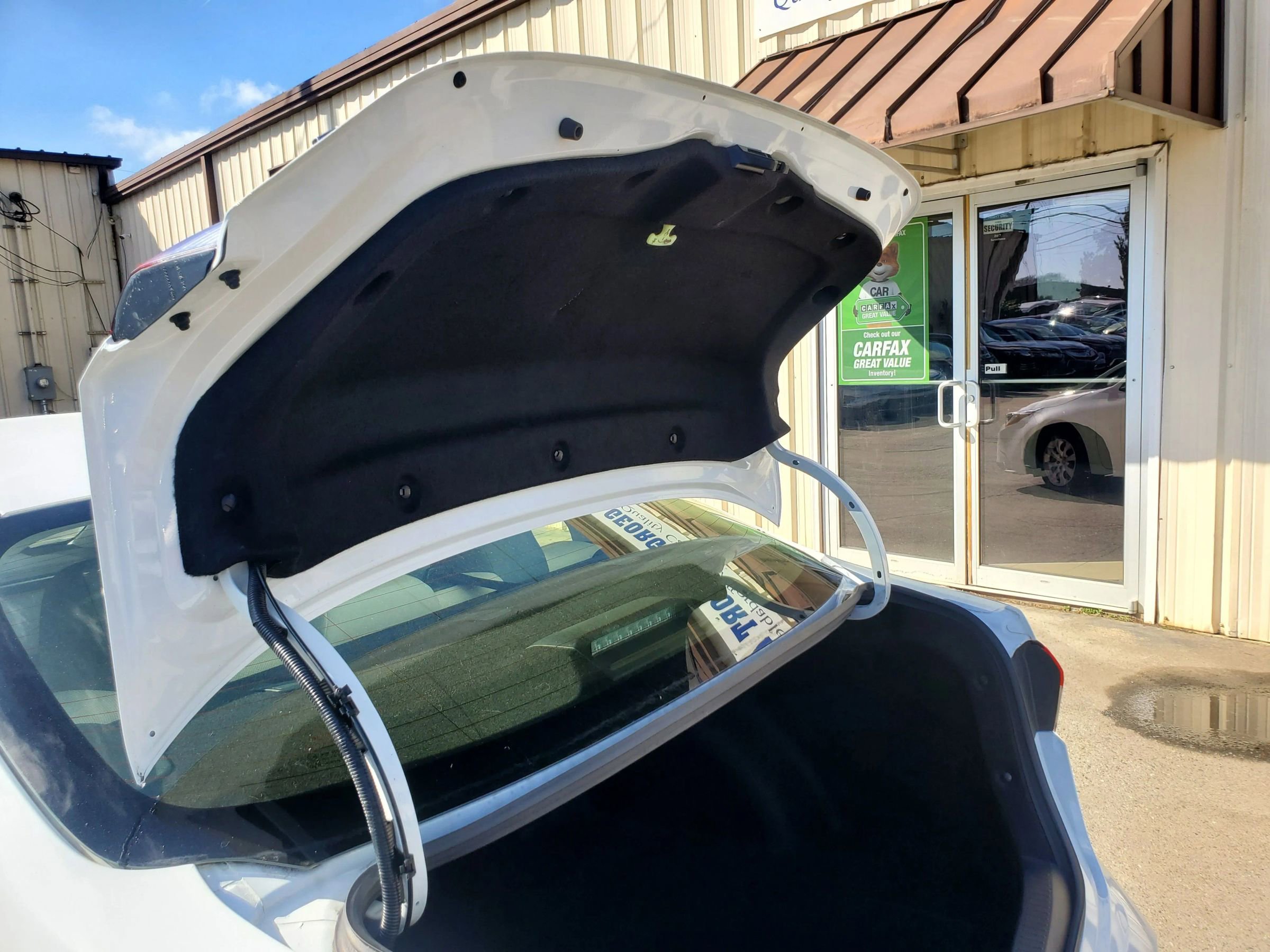 Used 2021 Toyota Corolla LE FWD image 53