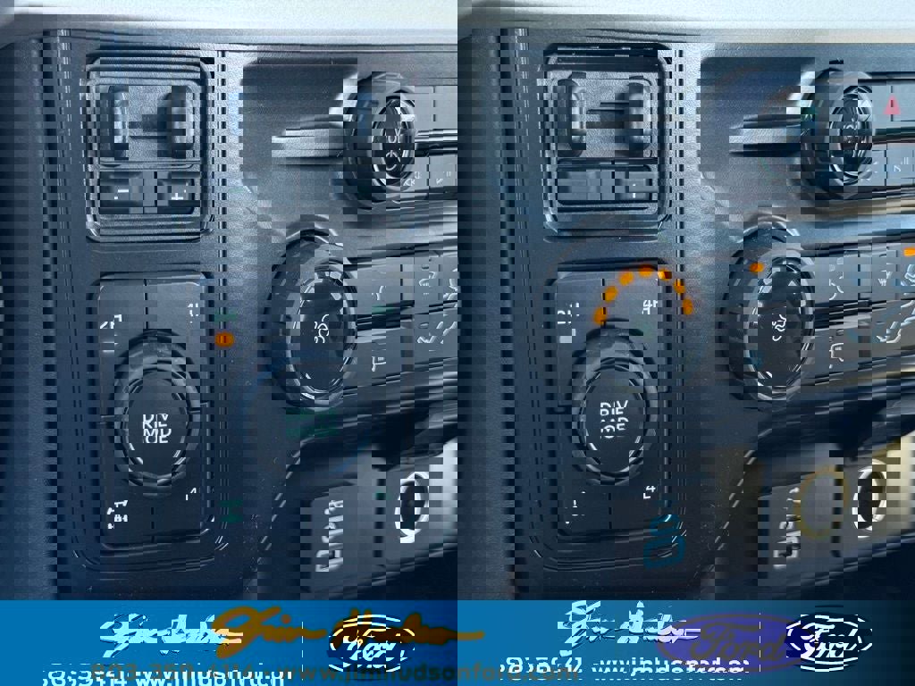 New 2026 Ford F250 XL w/ XL Chrome Package image 28