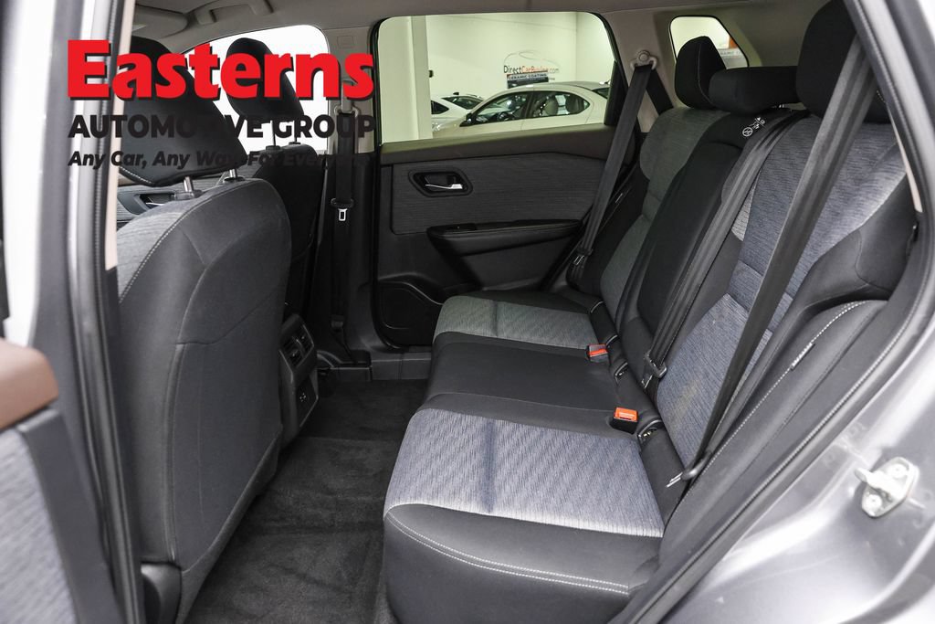 Used 2023 Nissan Rogue SV AWD/4WD image 22