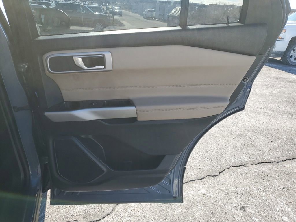 Used 2021 Ford Explorer XLT w/ Equipment Group 202A image 29