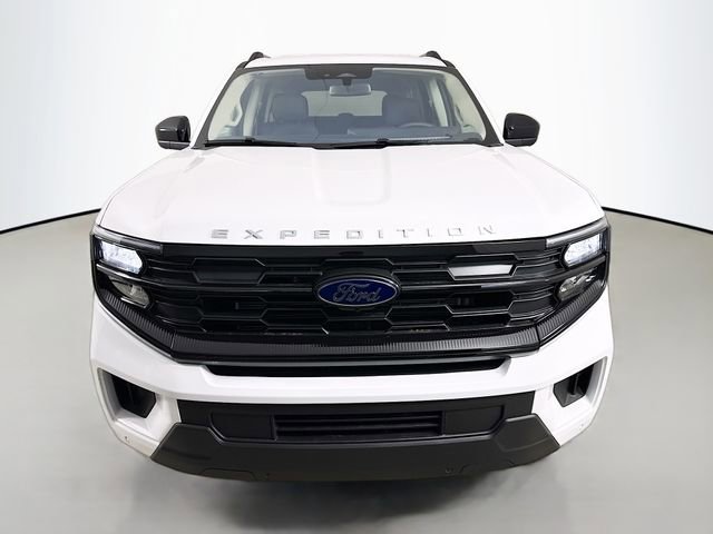 New 2025 Ford Expedition Active image 2