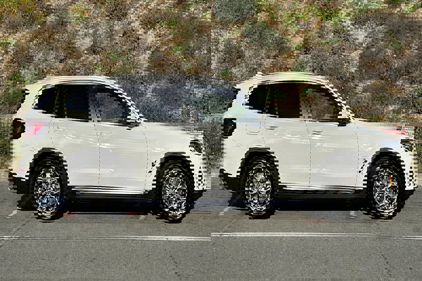 Used 2024 BMW X3 xDrive30i w/ Premium Package w/ZPA image 6