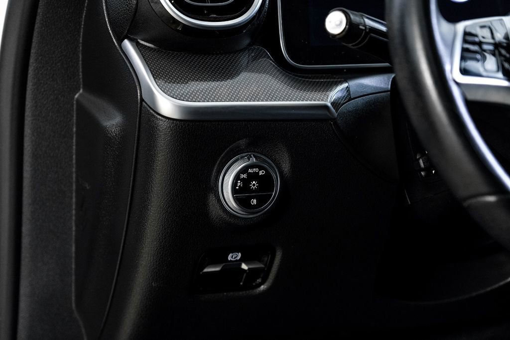 Used 2022 Mercedes-Benz C 300 Sedan image 26