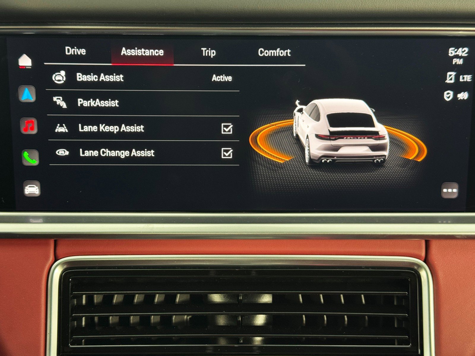 Used 2023 Porsche Panamera Platinum Edition w/ Smoking Package image 28