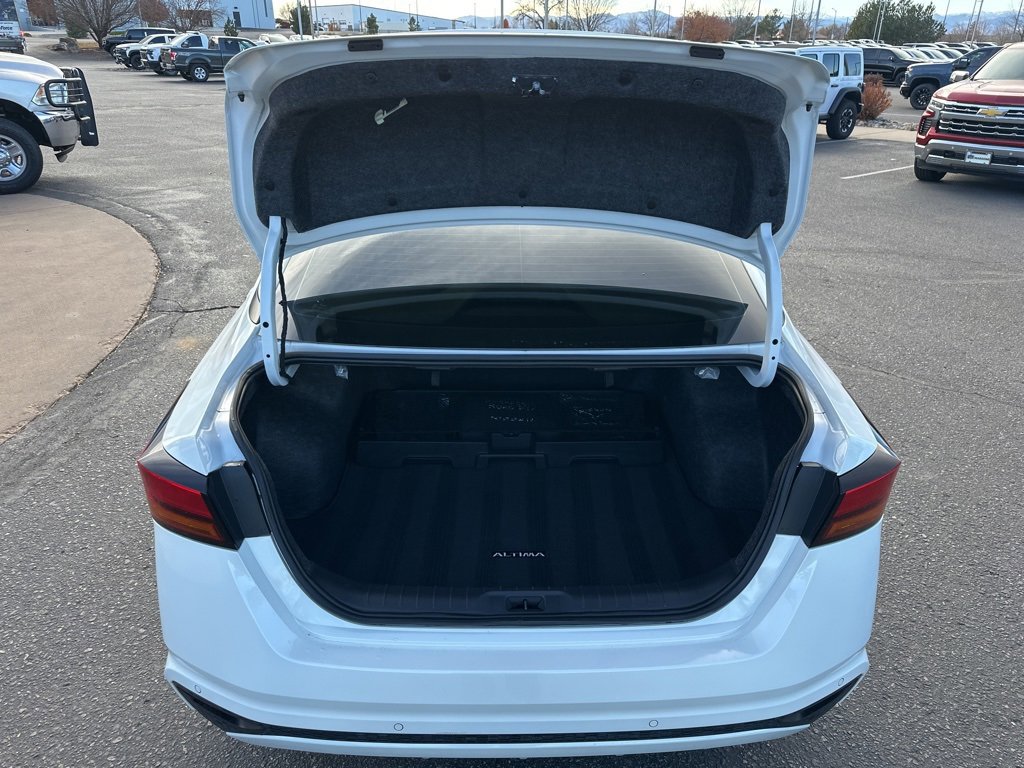 Used 2024 Nissan Altima 2.5 SV image 22