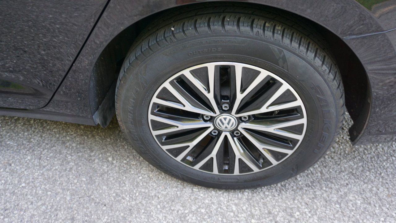 Used 2019 Volkswagen Jetta SE image 10