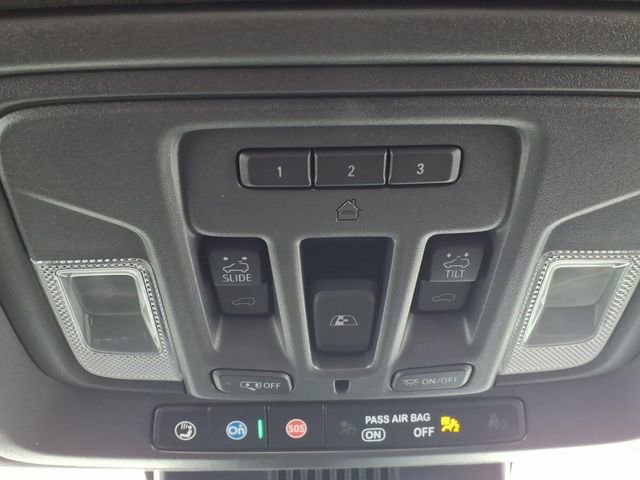 Used 2023 GMC Sierra 1500 Denali Ultimate image 9