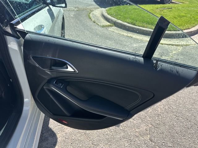 Used 2018 Mercedes-Benz CLA 250 4MATIC image 16