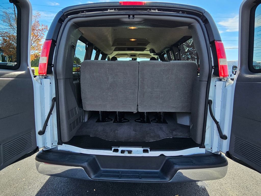 Used 2019 Chevrolet Express 3500 LT w/ LT Preferred Equipment Group image 34