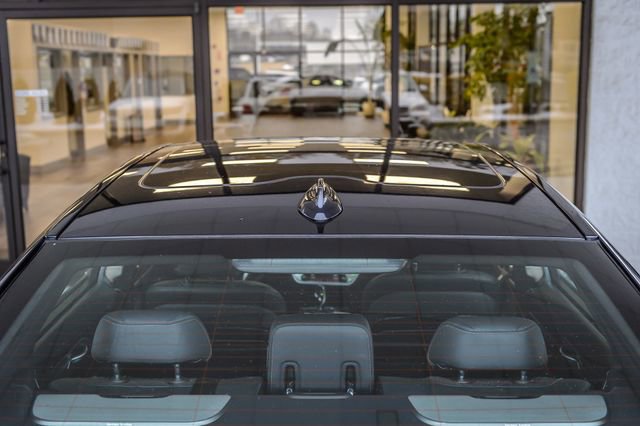 Used 2019 BMW 740i w/ Executive Package image 10