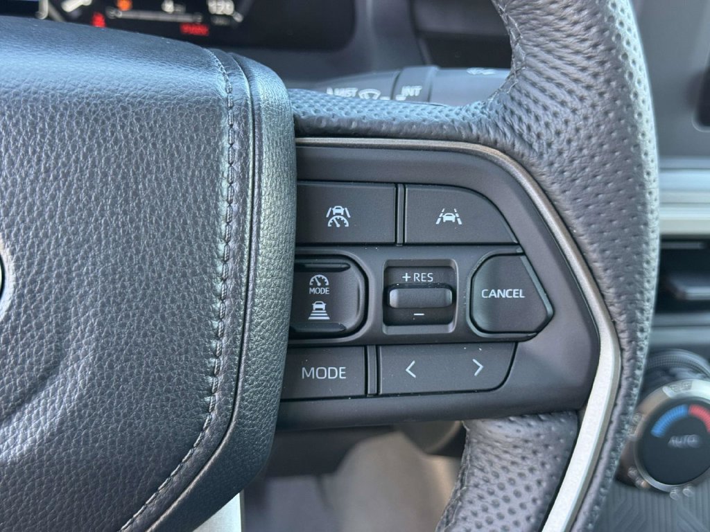 Used 2026 Toyota Tacoma TRD Off-Road AWD/4WD image 13