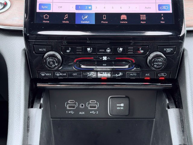 Certified 2025 Jeep Grand Cherokee Summit AWD/4WD image 39