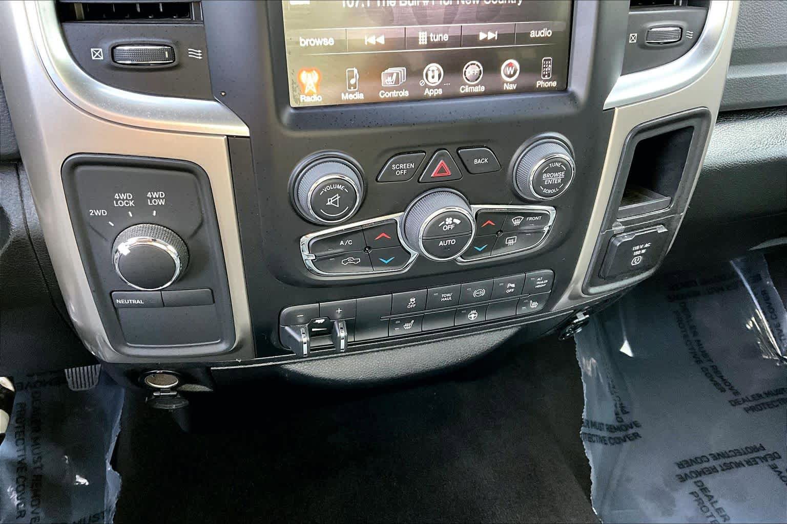 Used 2015 RAM 2500 Big Horn image 33
