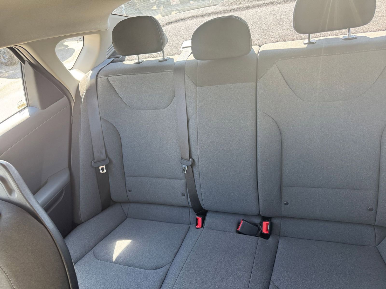 Used 2025 Kia K4 LXS image 38