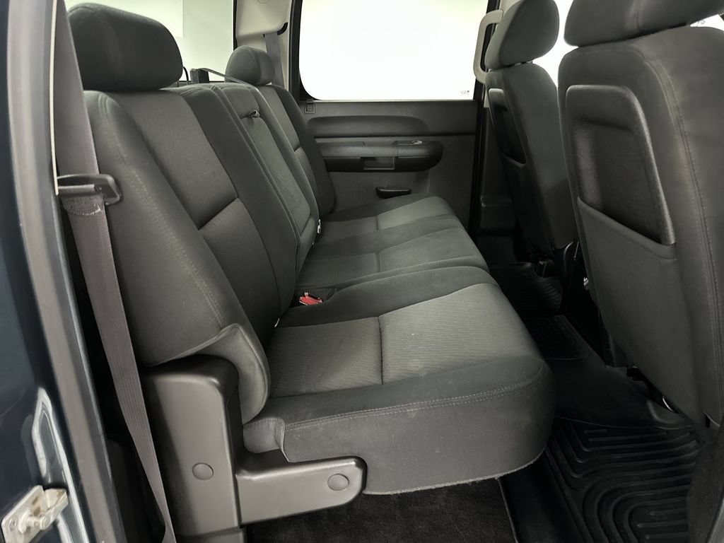 Used 2014 Chevrolet Silverado 2500 LT w/ Interior Plus Package AWD/4WD image 21