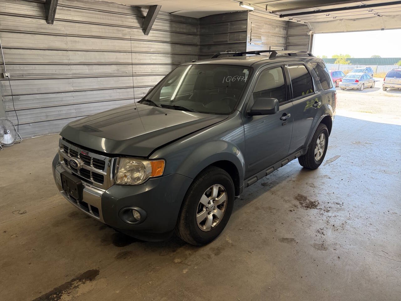 Used 2011 Ford Escape Limited w/ 302A Rapid Spec Order Code AWD/4WD image 1