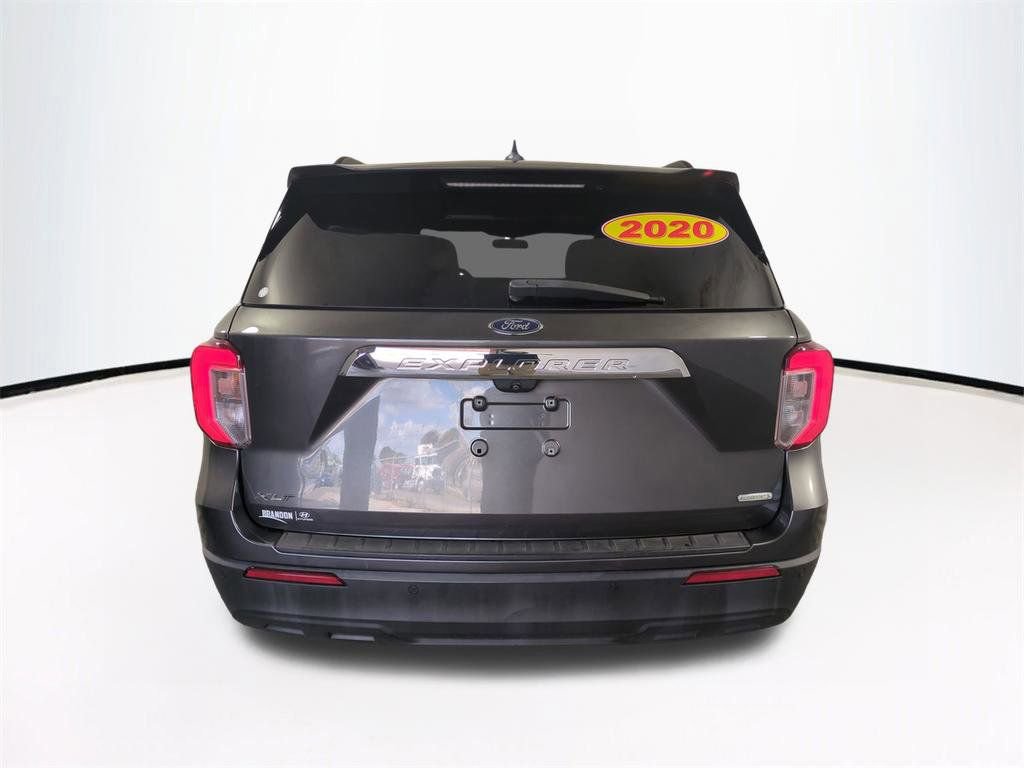 Used 2020 Ford Explorer XLT image 6