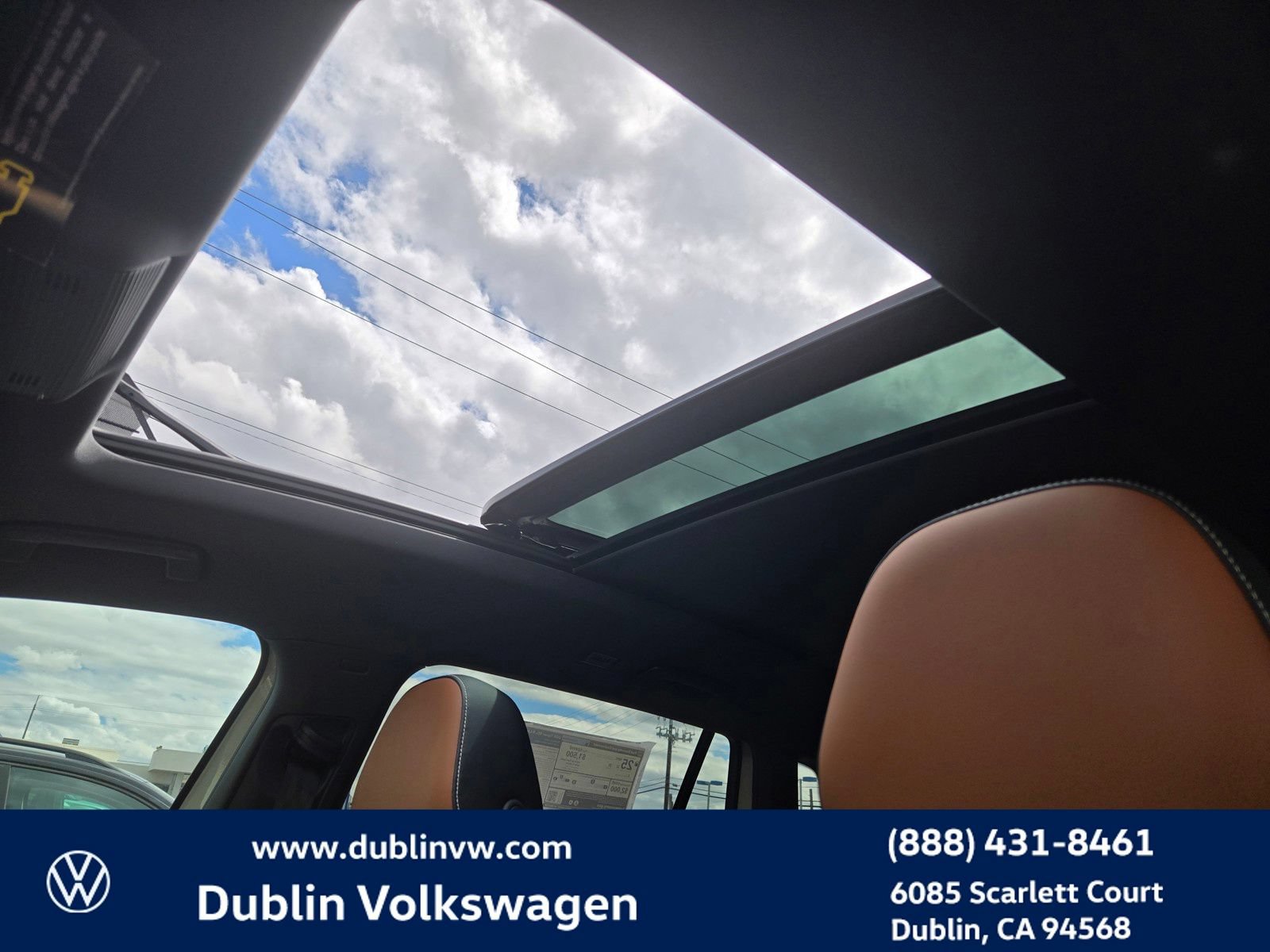 New 2026 Volkswagen Tiguan SEL R-Line AWD/4WD image 13