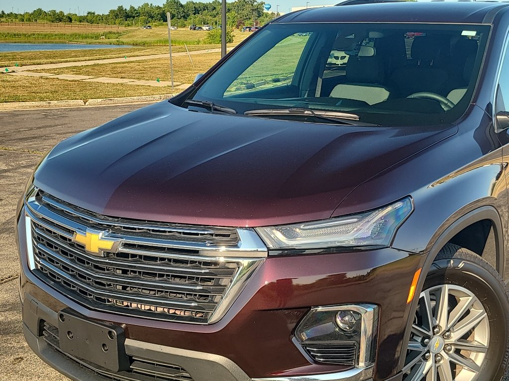 Used 2023 Chevrolet Traverse LT AWD/4WD image 8