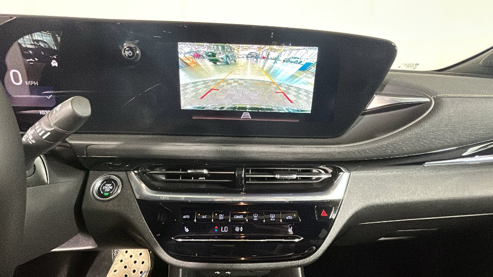 Used 2024 Buick Envista Avenir FWD image 28