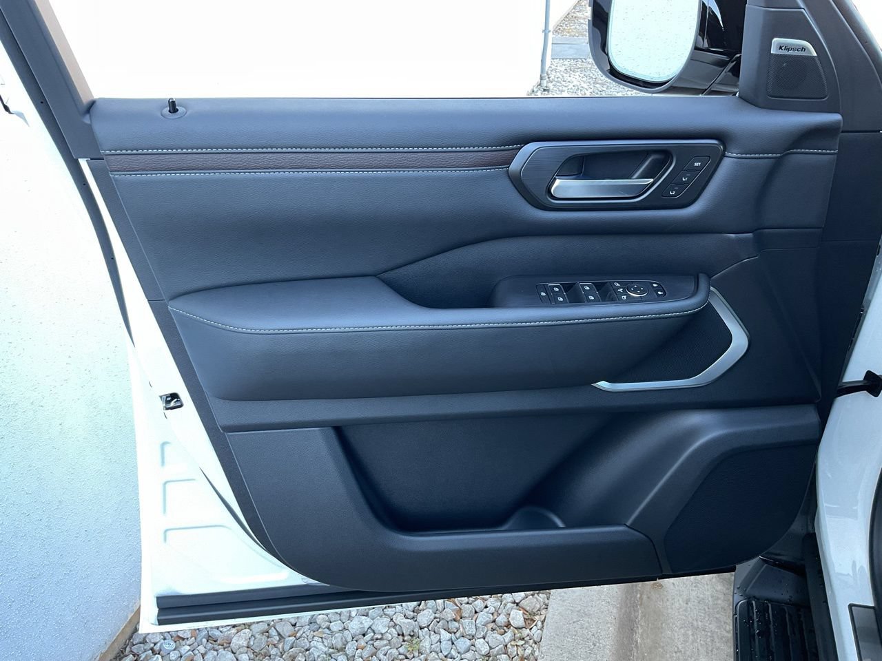 New 2026 Nissan Armada Platinum AWD/4WD image 11