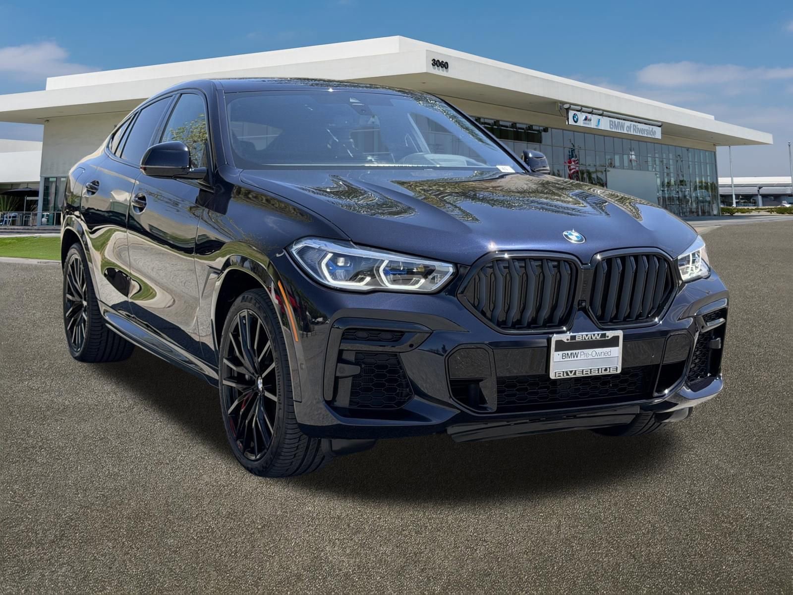 Certified 2023 BMW X6 M50i w/ Executive Package AWD/4WD image 2