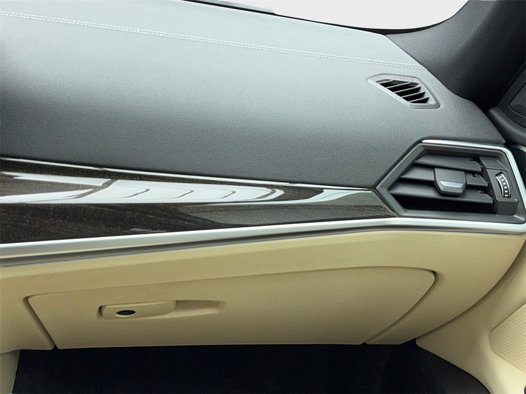 Used 2022 BMW i4 eDrive40 w/ Premium Package image 20