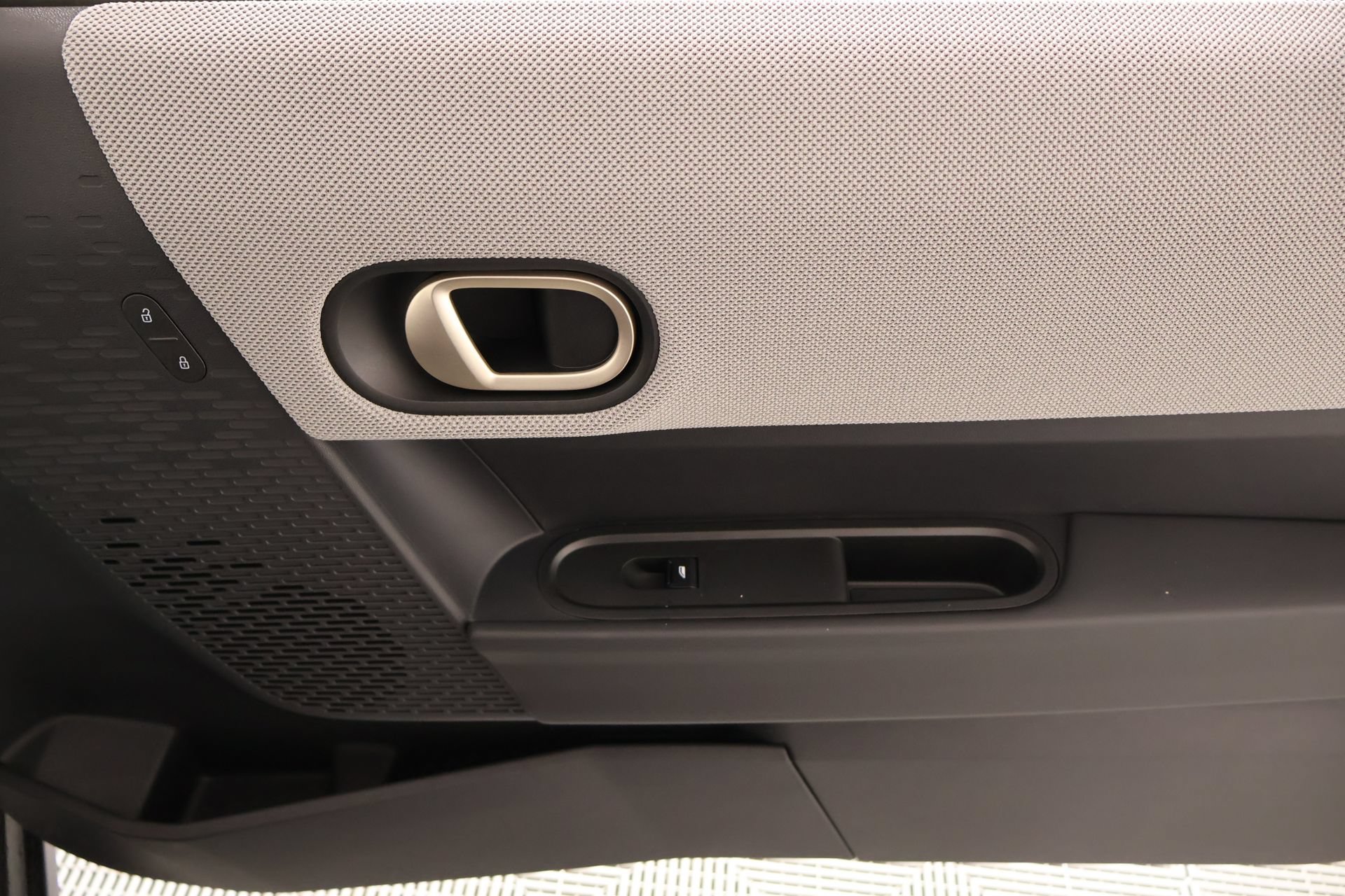 New 2026 MINI Cooper 2-Door Hardtop FWD image 12