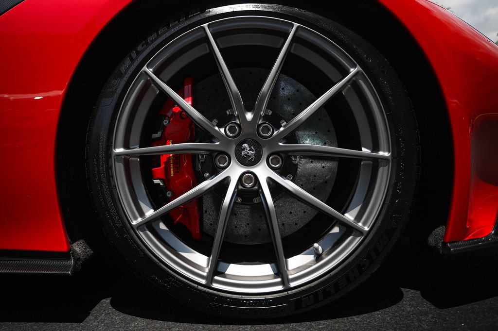 Certified 2017 Ferrari F12tdf RWD image 15