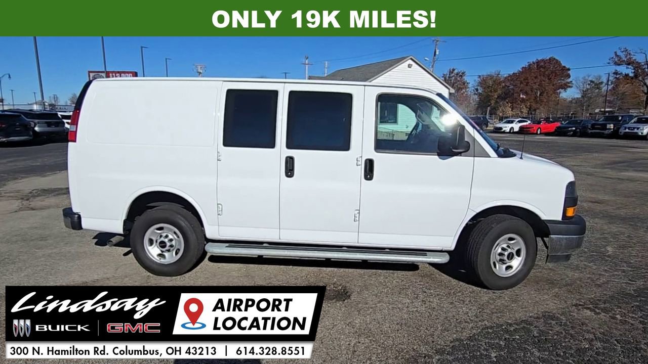 Used 2024 GMC Savana 2500 w/ Driver Convenience Package image 9