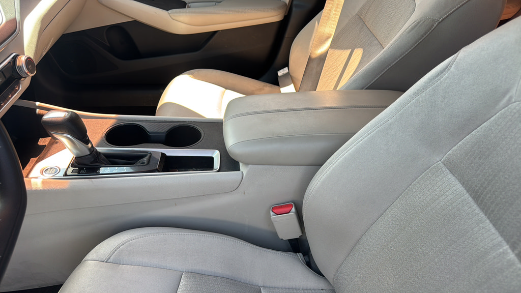 Used 2020 Nissan Altima 2.5 S FWD image 25