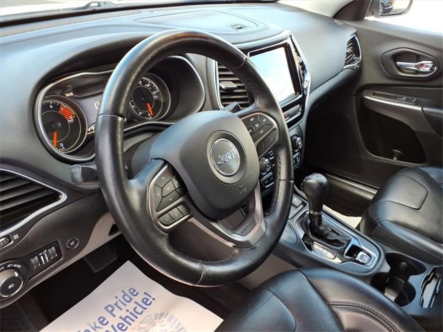 Used 2019 Jeep Cherokee Limited image 13