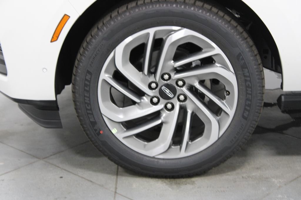 New 2025 Lincoln Navigator Reserve image 5