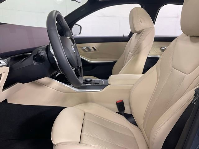 Certified 2025 BMW 330i xDrive Sedan w/ M Sport Package AWD/4WD image 26