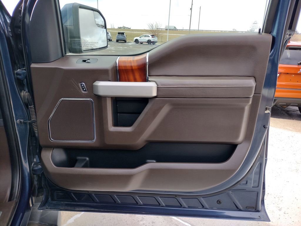 Used 2015 Ford F150 King Ranch image 24