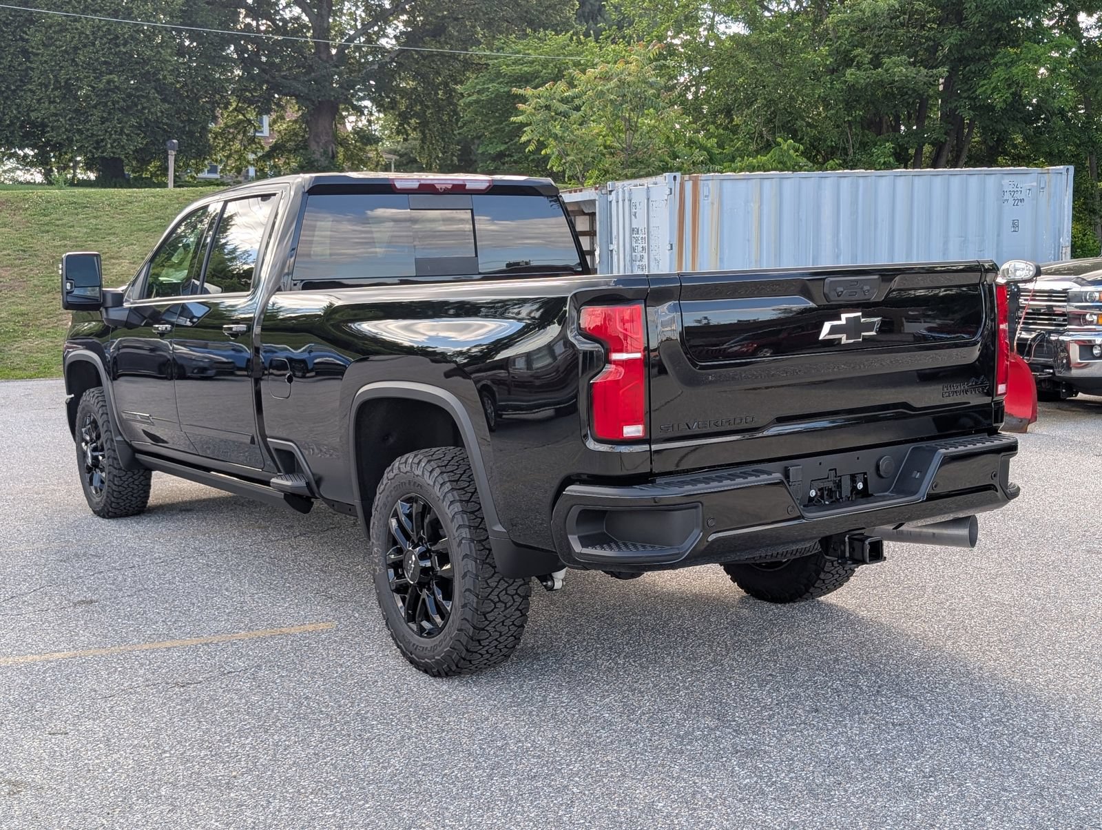 New 2026 Chevrolet Silverado 2500 High Country w/ High Country Premium Package AWD/4WD image 3