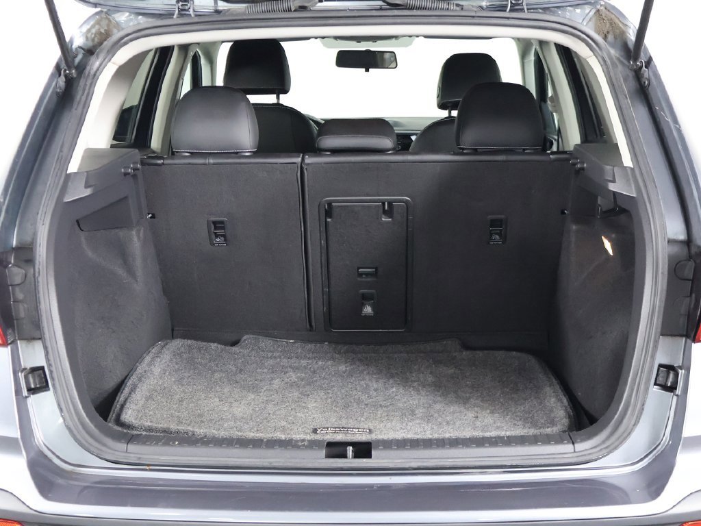 Used 2022 Volkswagen Taos SE image 18