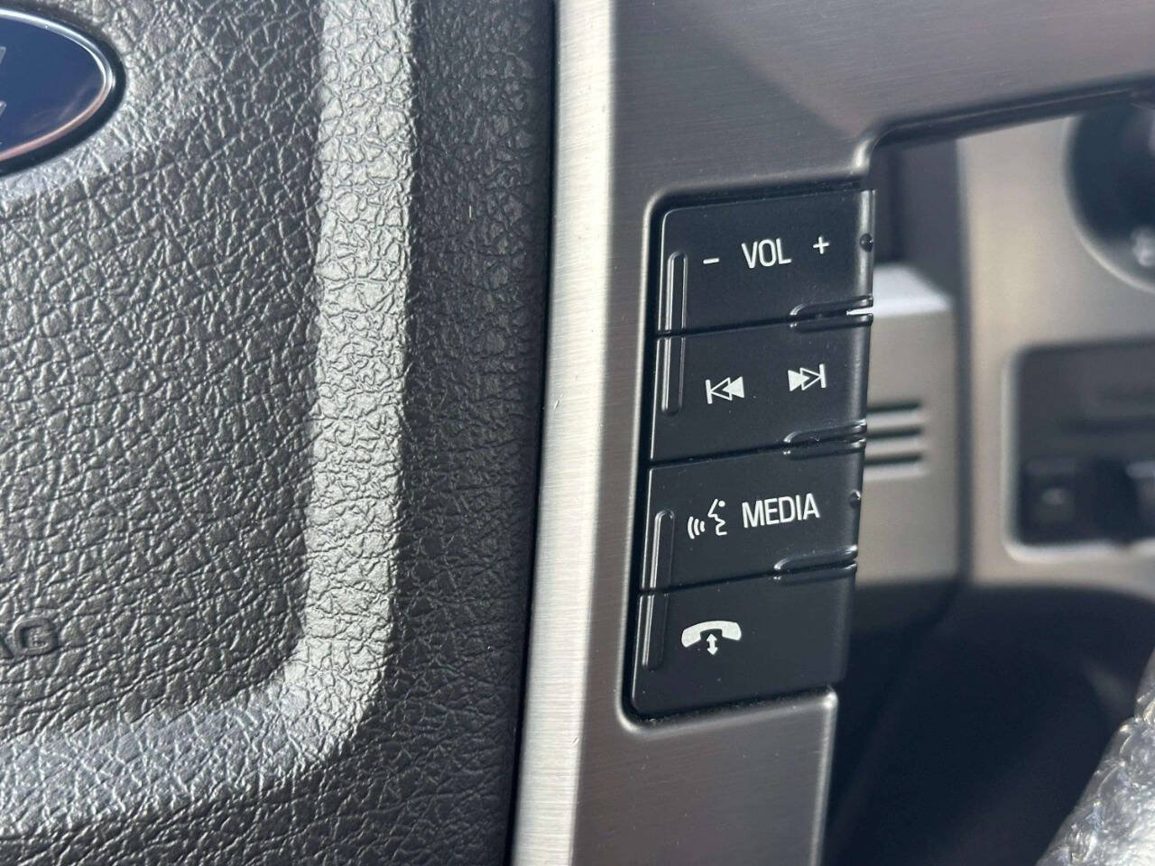 Used 2014 Ford F150 Limited AWD/4WD image 29