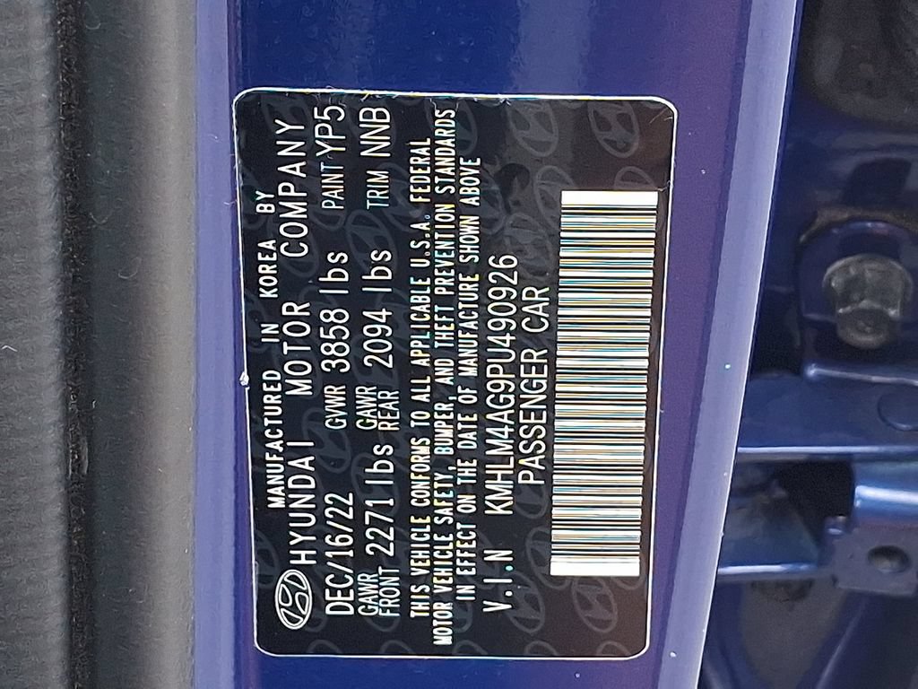 Used 2023 Hyundai Elantra SEL FWD image 28