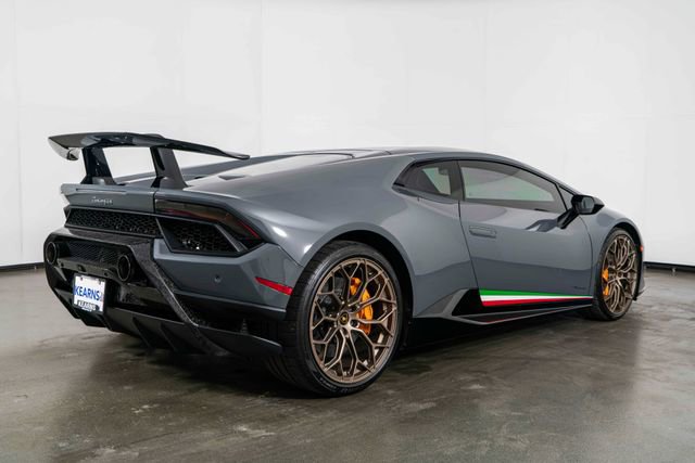 Used 2018 Lamborghini Huracan Performante image 7