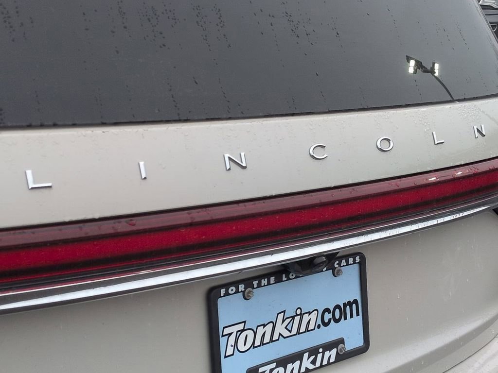Used 2023 Lincoln Aviator Reserve w/ Equipment Group 201A image 28