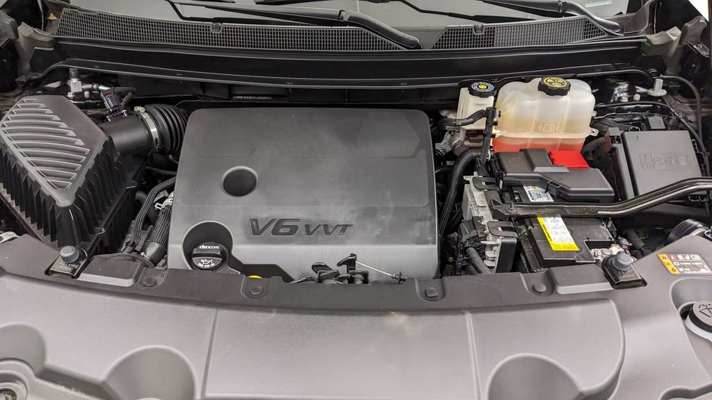 Used 2023 Chevrolet Traverse RS AWD/4WD image 45