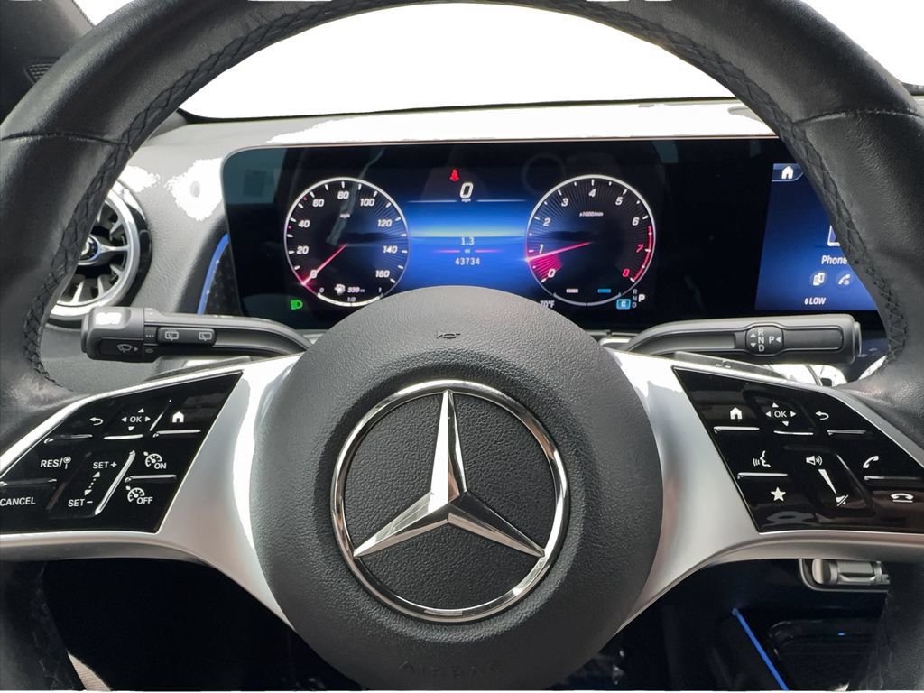 Used 2024 Mercedes-Benz GLB 250 image 45