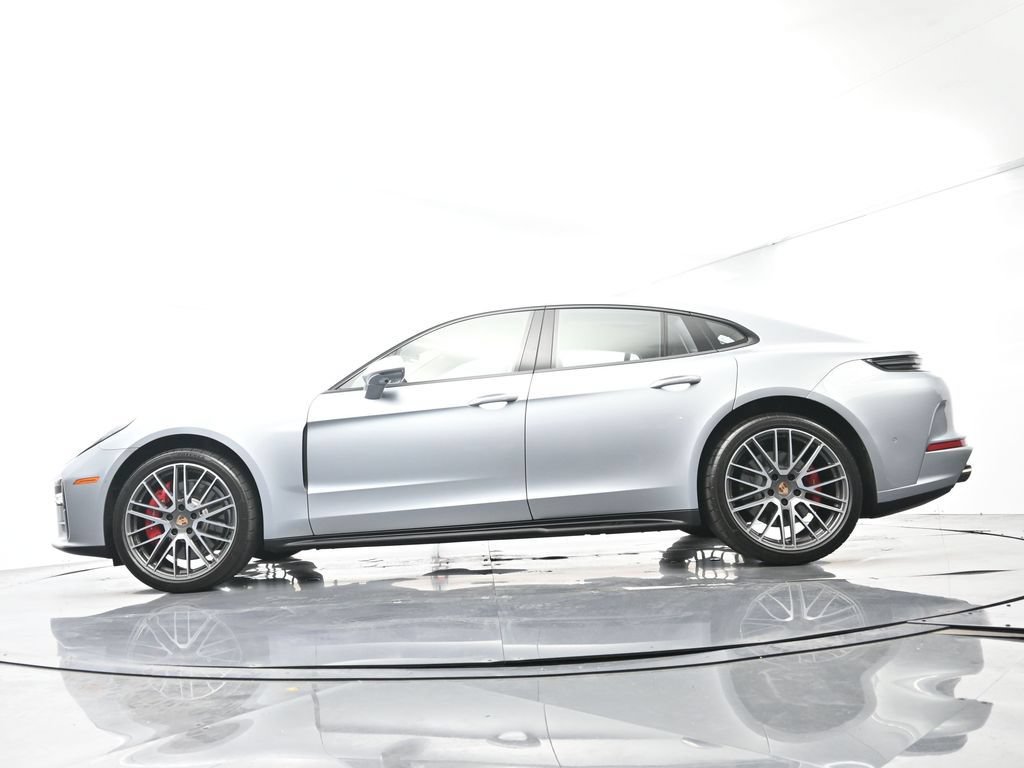 Certified 2026 Porsche Panamera GTS AWD/4WD image 49