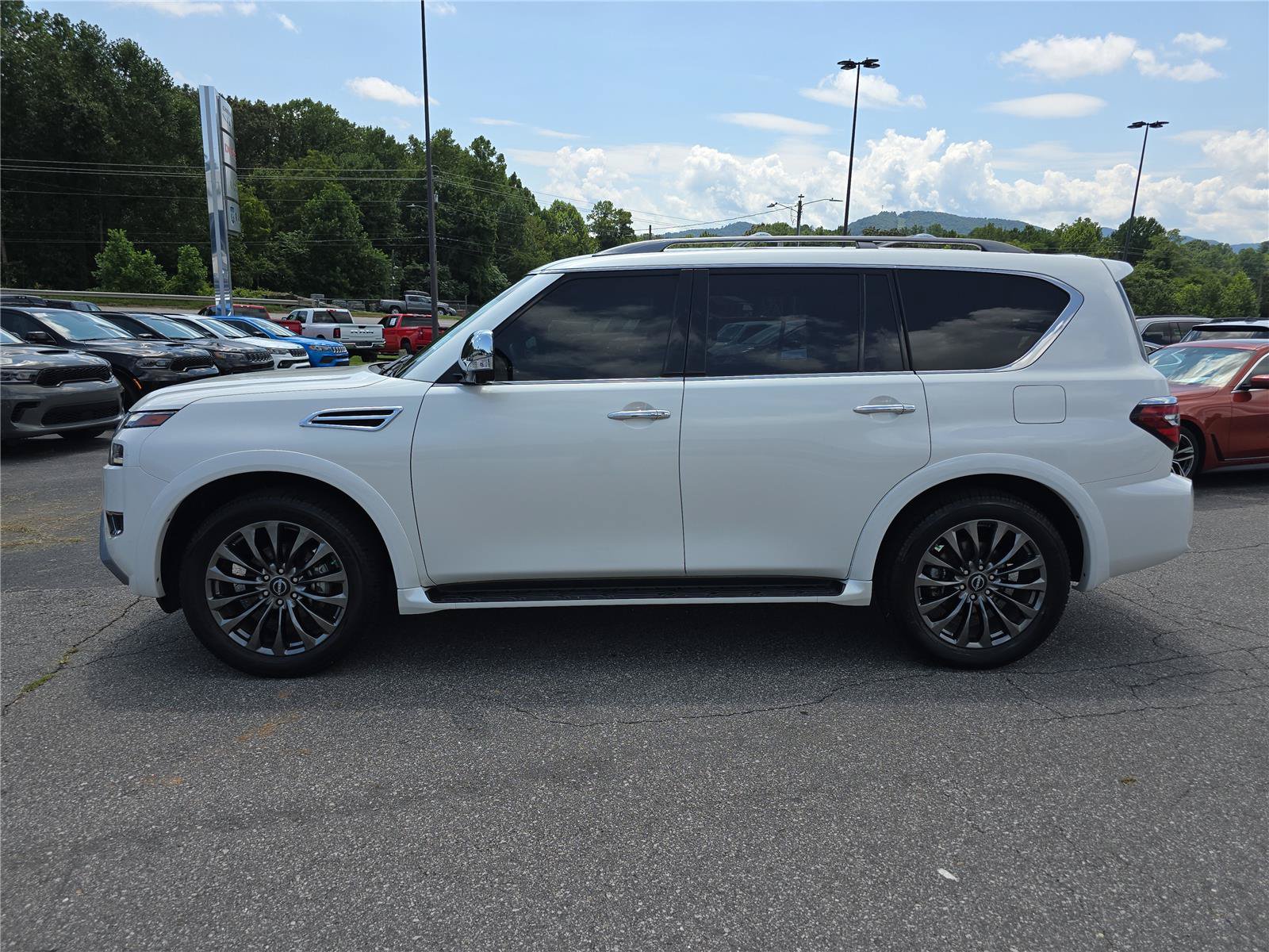 Used 2024 Nissan Armada Platinum w/ Cargo Package RWD image 6