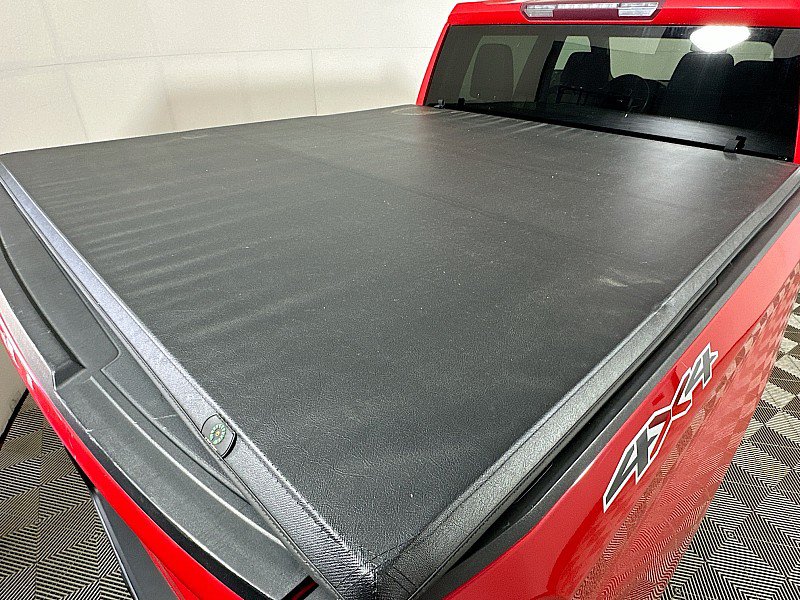 Used 2020 Chevrolet Silverado 1500 LT AWD/4WD image 25