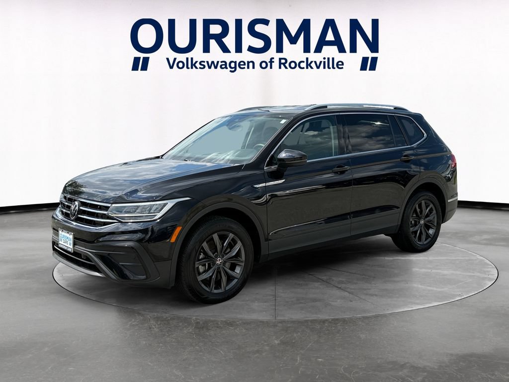 Used 2023 Volkswagen Tiguan SE FWD image 2