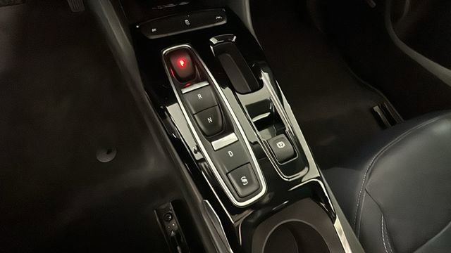 Used 2022 Chevrolet Bolt EUV Premier w/ Sun & Sound Package FWD image 22