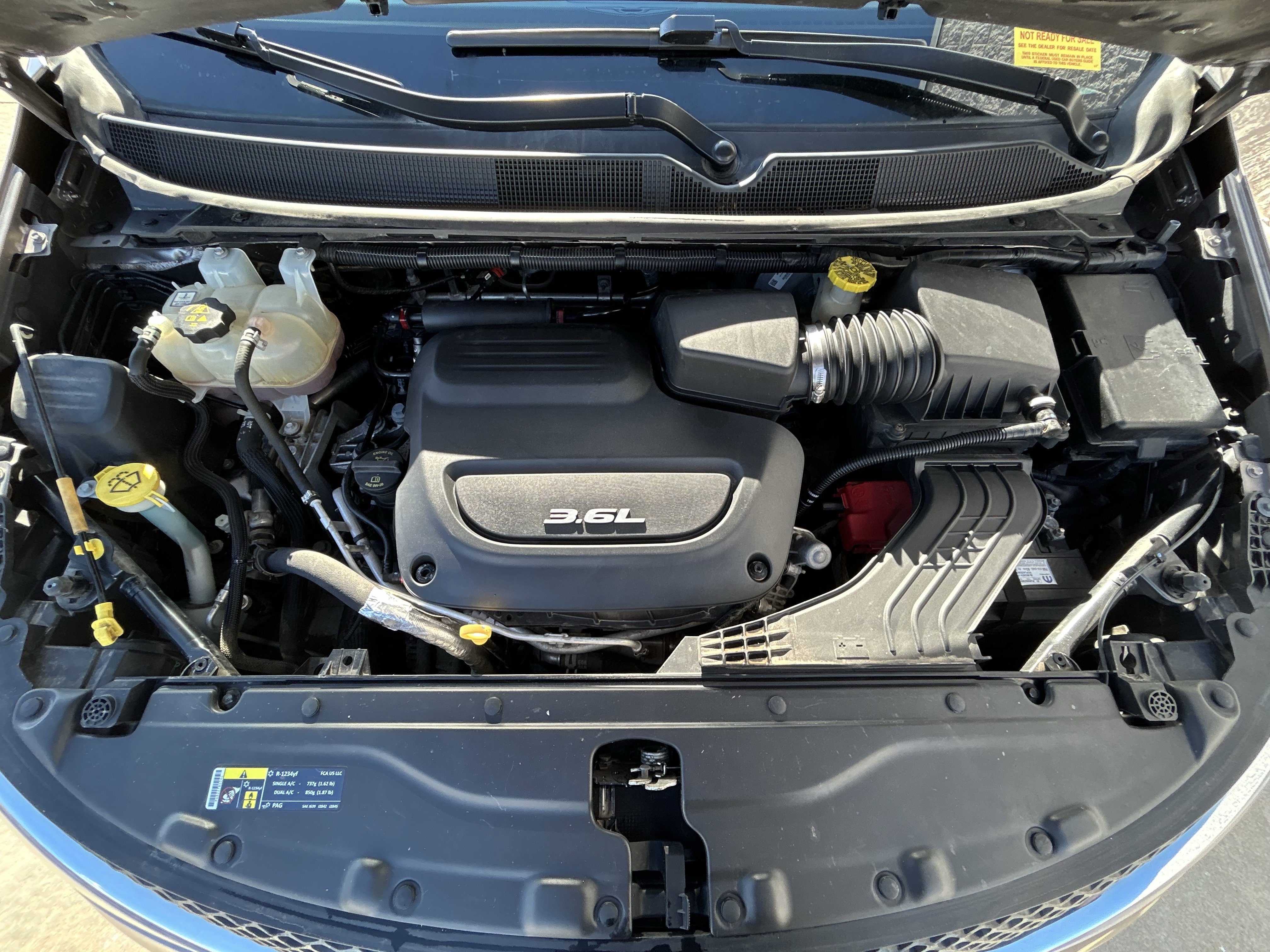 Used 2017 Chrysler Pacifica Touring w/ Tire & Wheel Group image 9